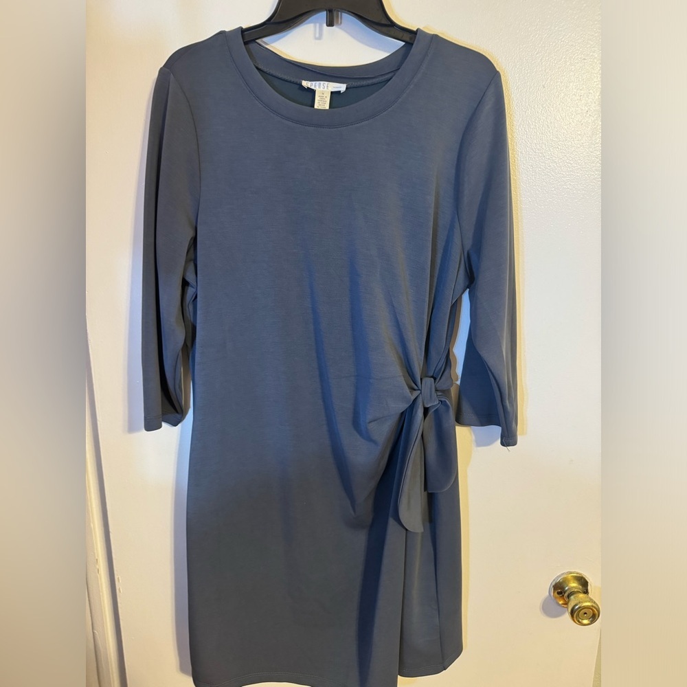 Elegant Blue Tie-Front Dress: A Timeless Piece #bluedress nwot
